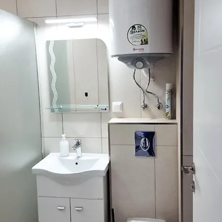 Luxus Apartament Mit Pool 150 M Zum In * سفيتي فلاس